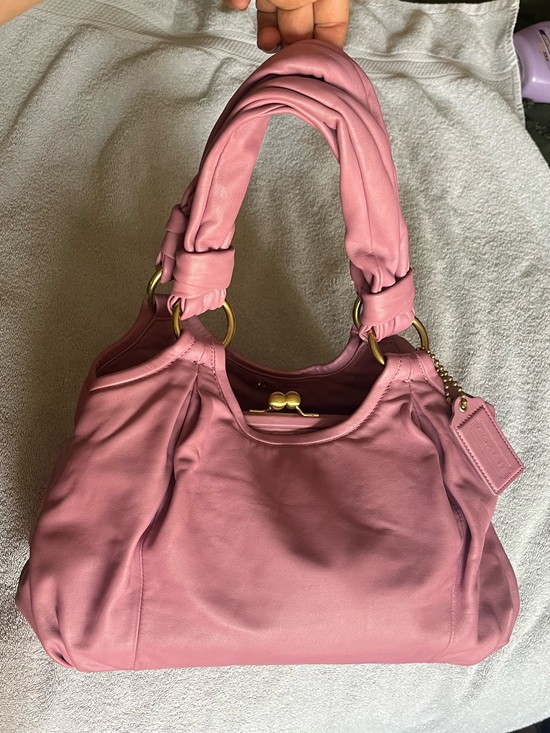 Coach Handbags - Coach Parker Kisslock Hobo Shoulder Bag 2008 134378